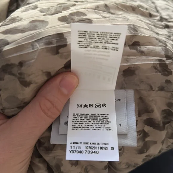 Ermanno Scervino cropped padded beige/camel vest, animal print lining. - Picture 12 of 13